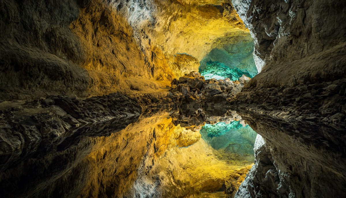 Cueva de los Verdes –&nbsp;Mirroring