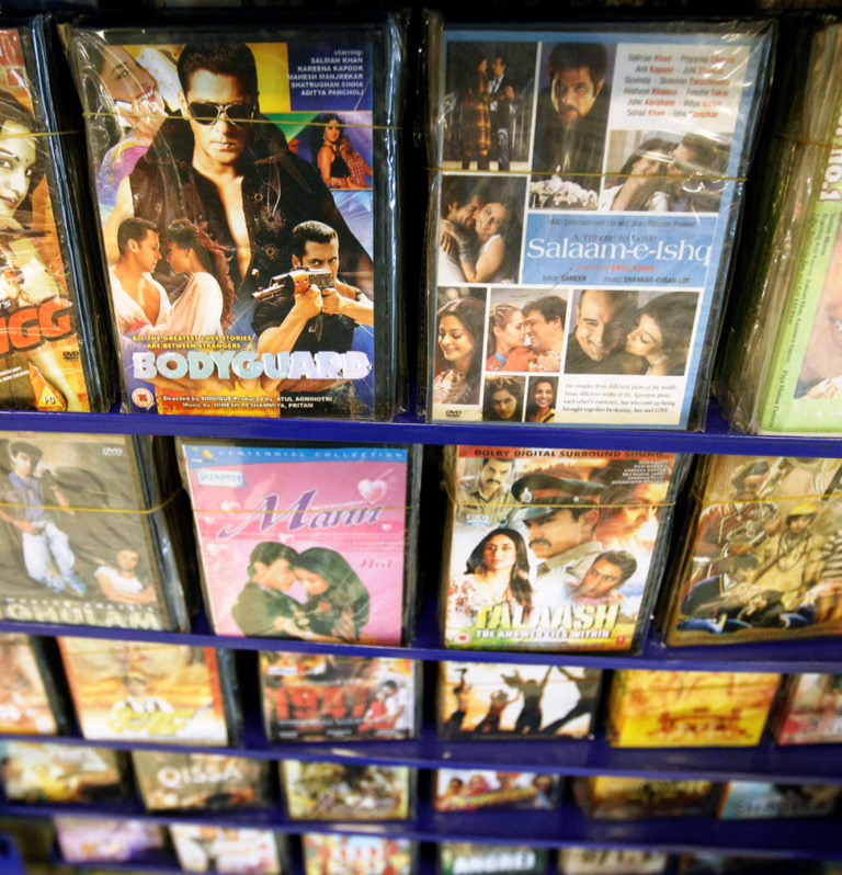 Bollywood becomes India-Pakistan battleground 